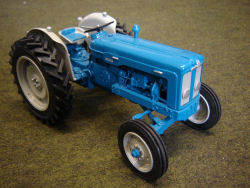 RJN Classic Tractors Fordson Super Major 1963 Blue Grey Power Steered