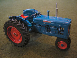 RJN Classic Tractors Fordson Super Major Tricycle Row Crop